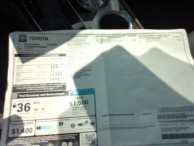 New 2026 Toyota Sienna Limited FWD image 11