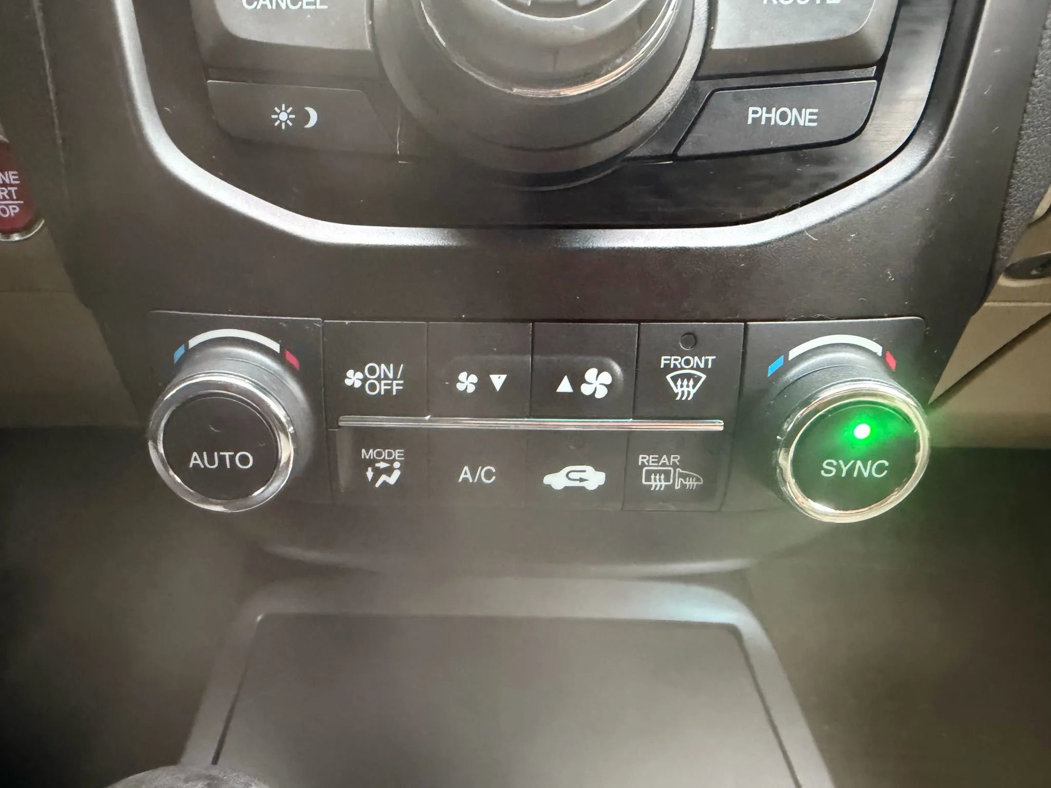 Used 2015 Acura RDX AWD w/ Technology Package image 21