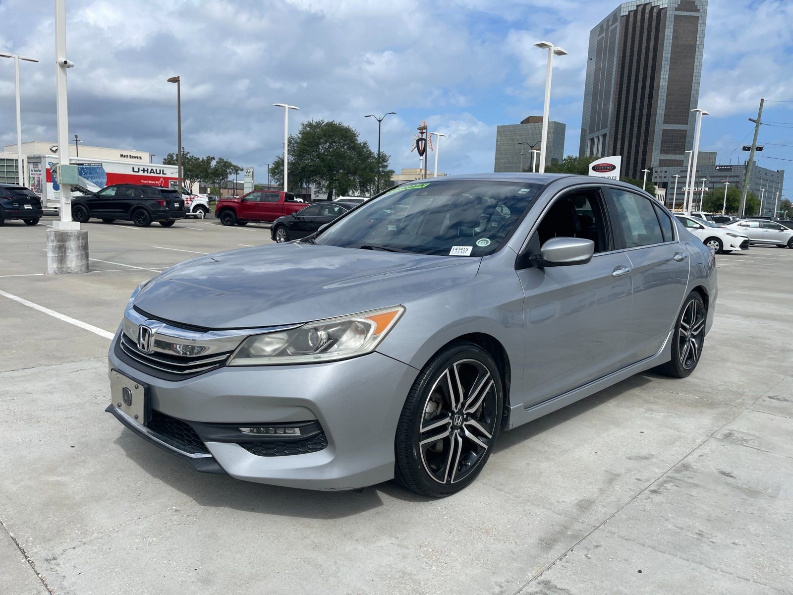 Used 2016 Honda Accord Sport image 2