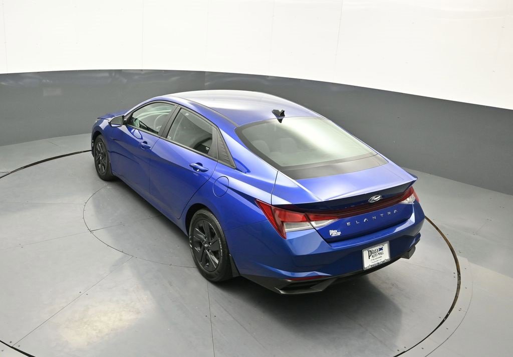 Certified 2023 Hyundai Elantra SEL image 39