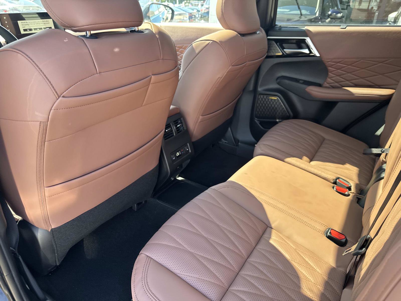 New 2026 Mitsubishi Outlander SEL AWD/4WD image 9