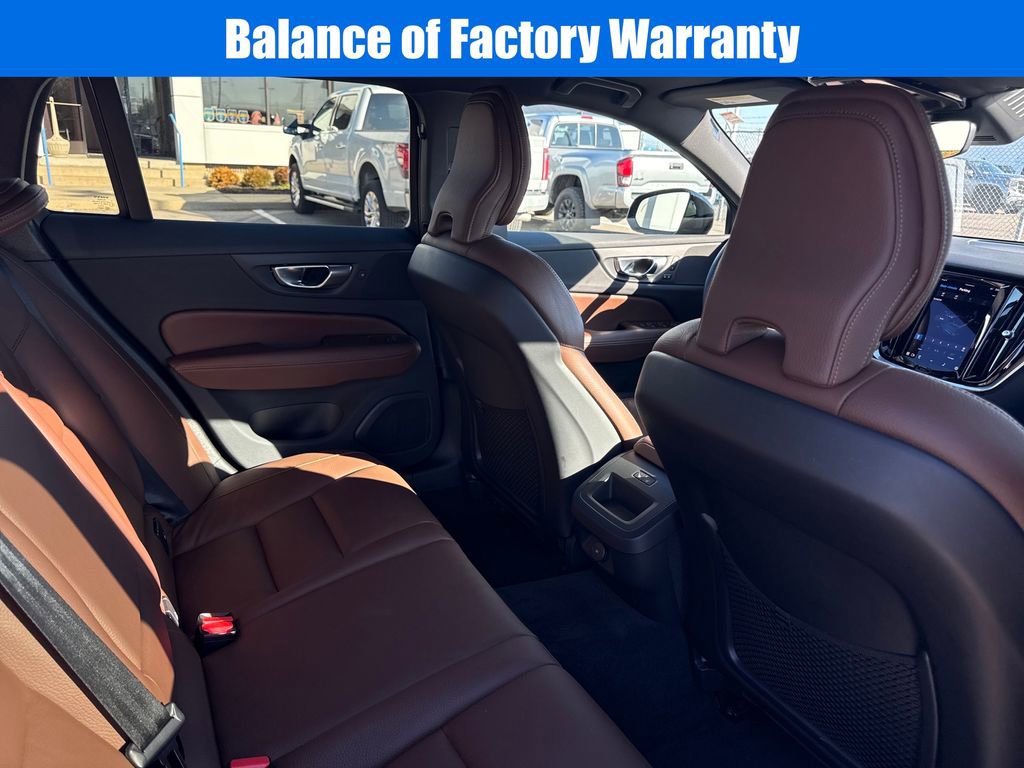 Used 2024 Volvo V60 B5 Cross Country Plus image 10