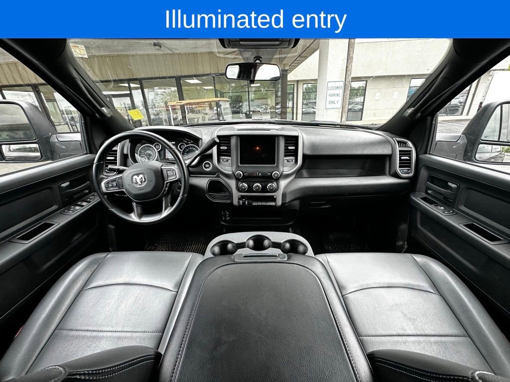 Used 2024 RAM 2500 Tradesman w/ Chrome Appearance Group image 15