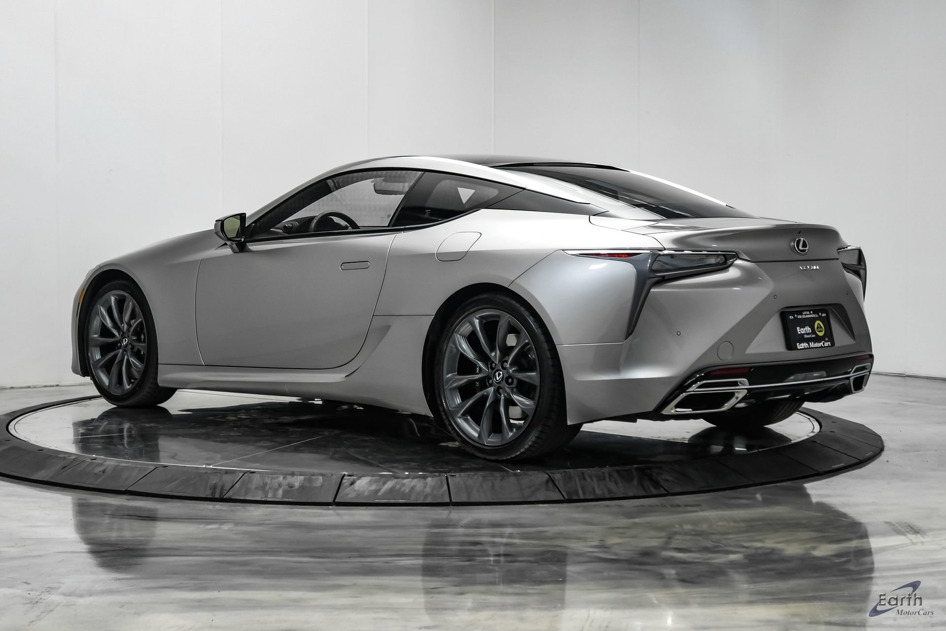 Used 2018 Lexus LC 500 Coupe w/ Performance Package RWD image 11