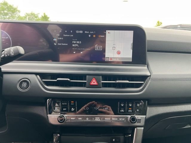 Certified 2025 Kia Seltos EX AWD/4WD image 16