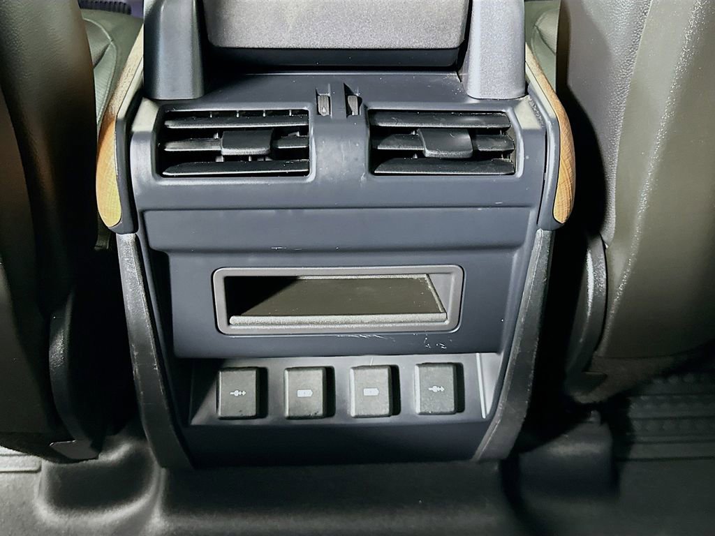 Used 2020 Land Rover Defender 110 S image 26