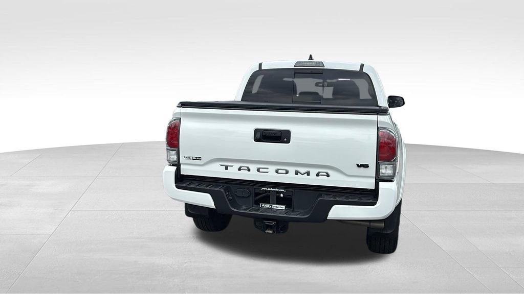 Used 2022 Toyota Tacoma TRD Sport image 6