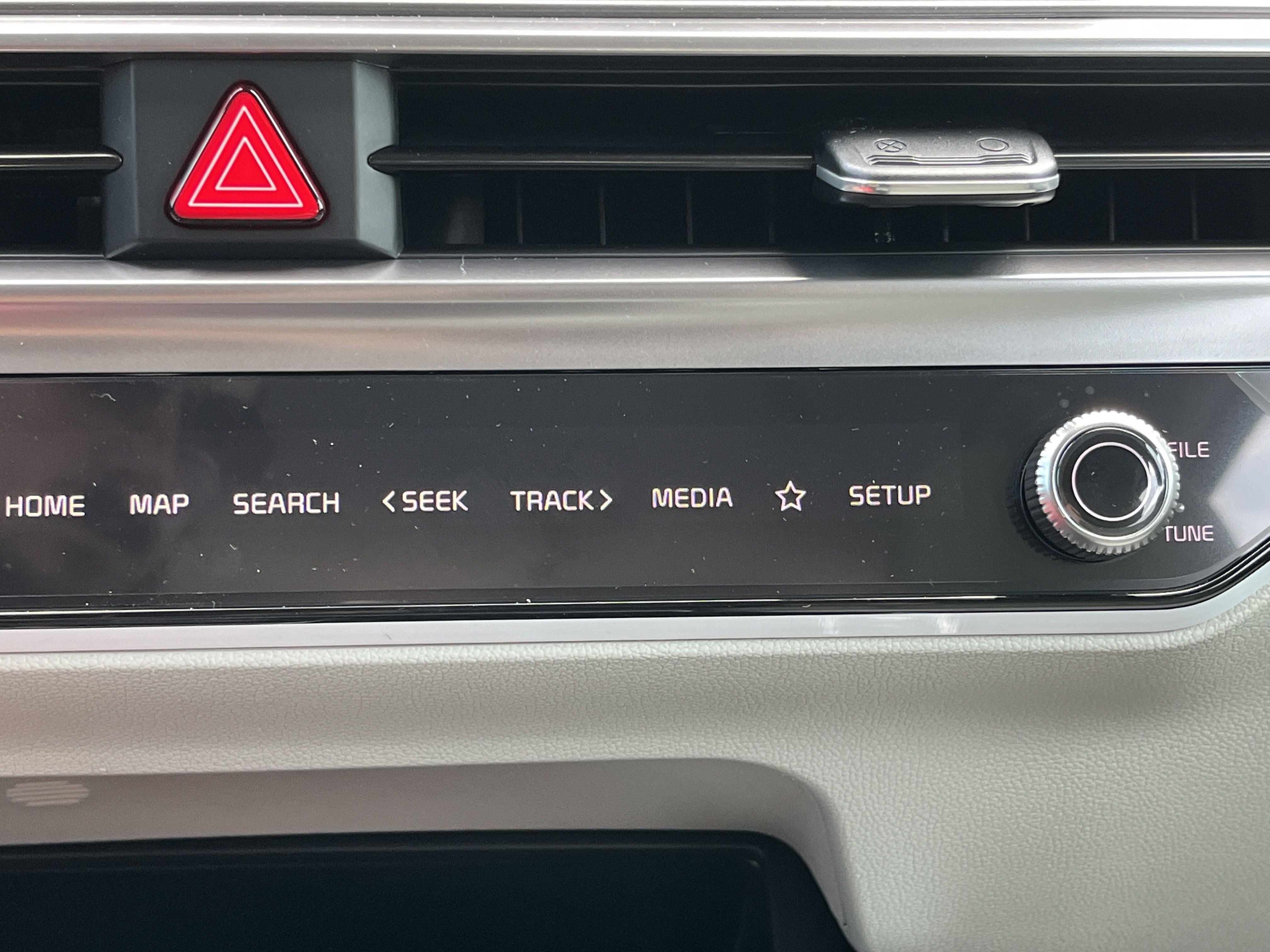 New 2025 Kia Sorento S image 8