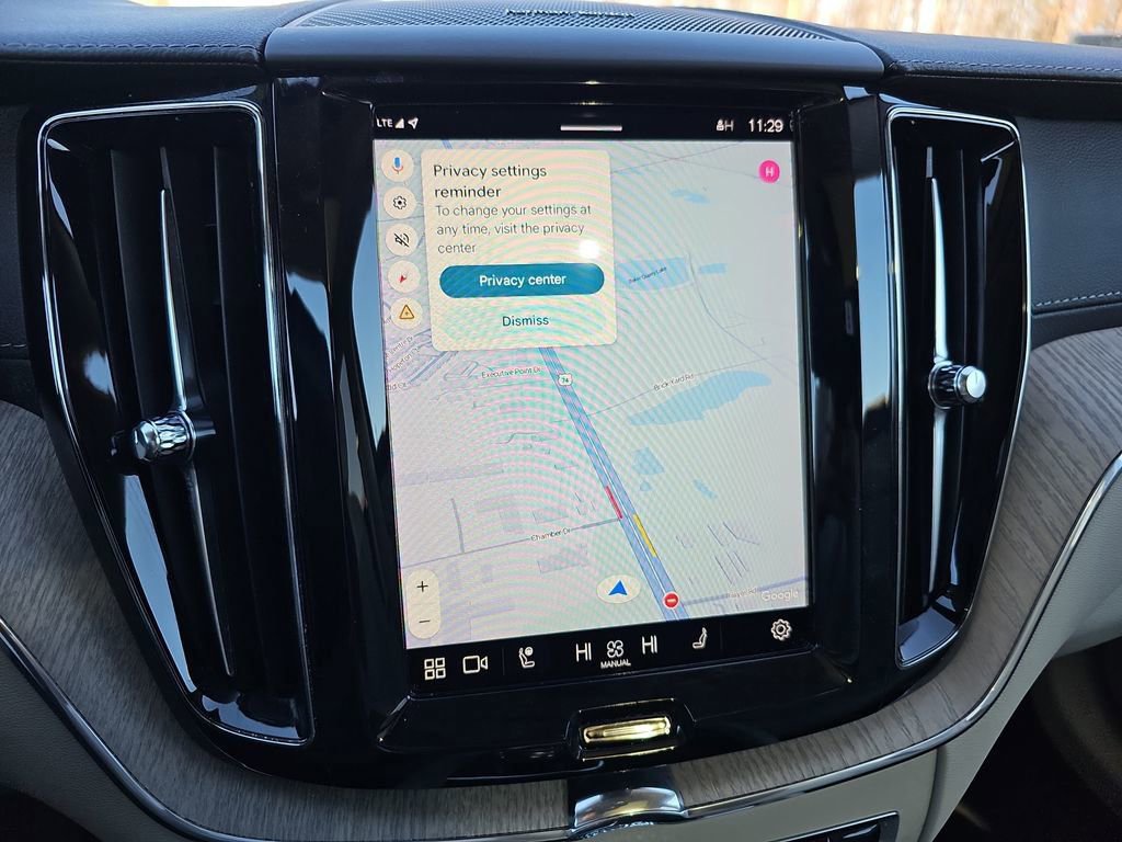 Used 2022 Volvo XC60 B5 Inscription w/ Advanced Package image 27