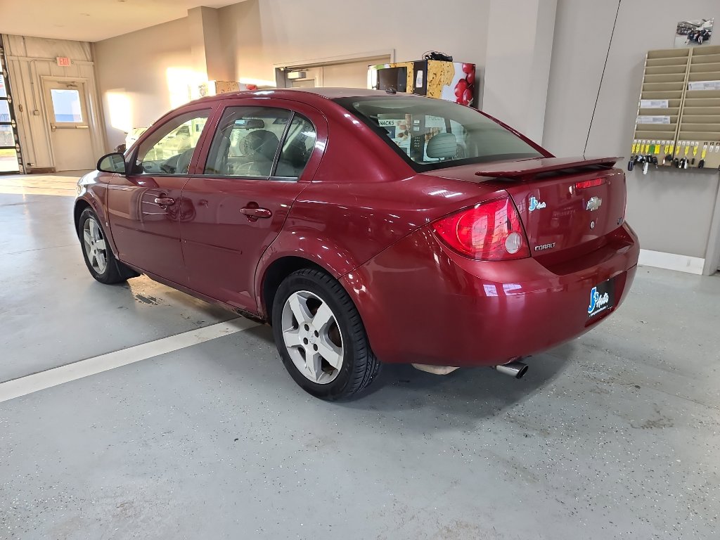 Used 2008 Chevrolet Cobalt LT w/ Revolution Edition Package FWD image 3