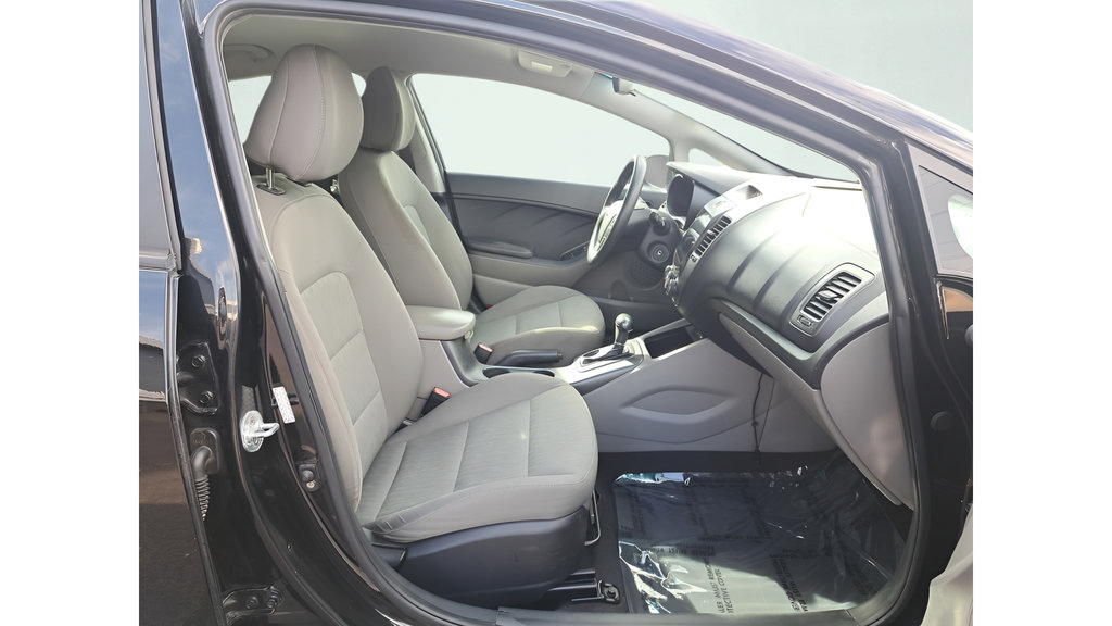 Used 2016 Kia Forte LX FWD image 14