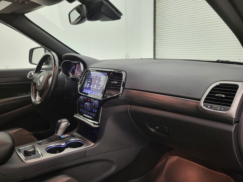 Used 2020 Jeep Grand Cherokee Laredo w/ Quick Order Package 2BN North image 35