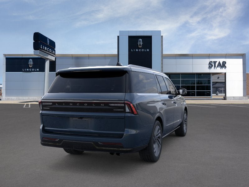 New 2026 Lincoln Navigator L Reserve AWD/4WD image 8