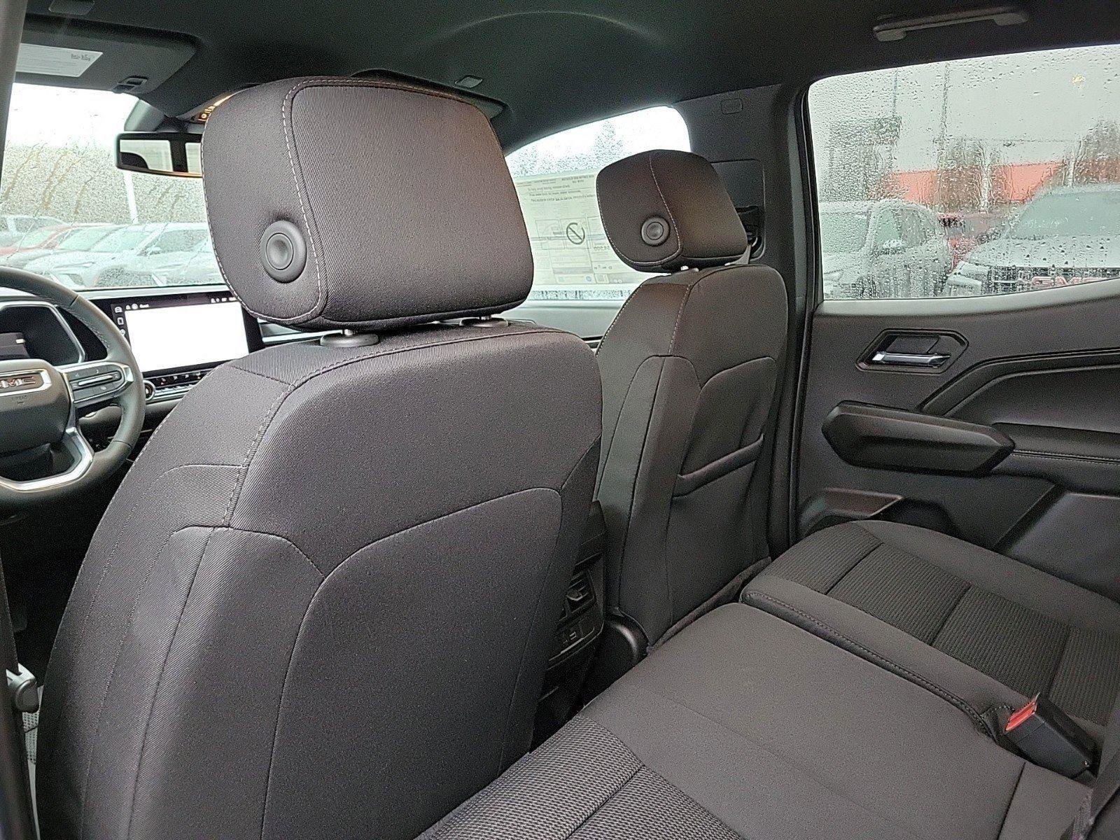 New 2026 GMC Canyon Elevation w/ Convenience Package image 12