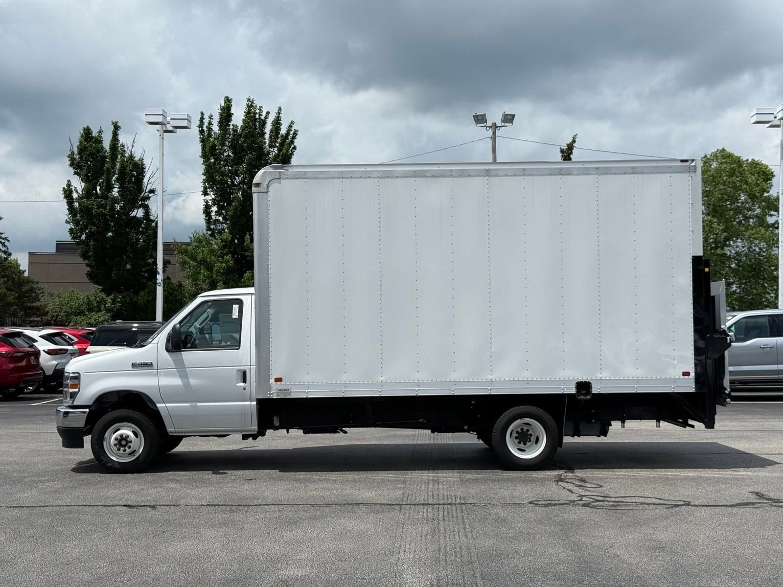 New 2024 Ford E-450 and Econoline 450 Super Duty w/ Power Windows & Locks Group video 2
