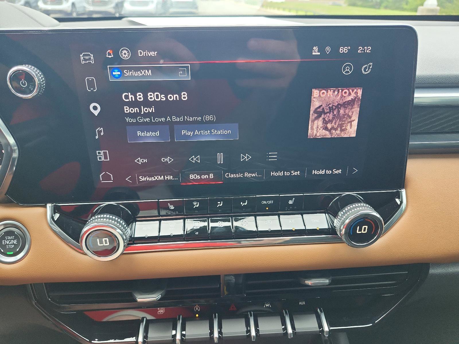 Certified 2025 GMC Canyon AT4 w/ Nightfall Edition AWD/4WD image 13