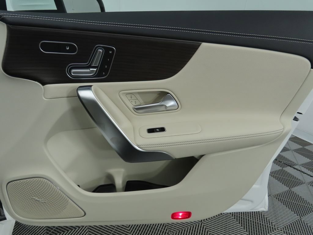 New 2026 Mercedes-Benz CLA 250 image 27