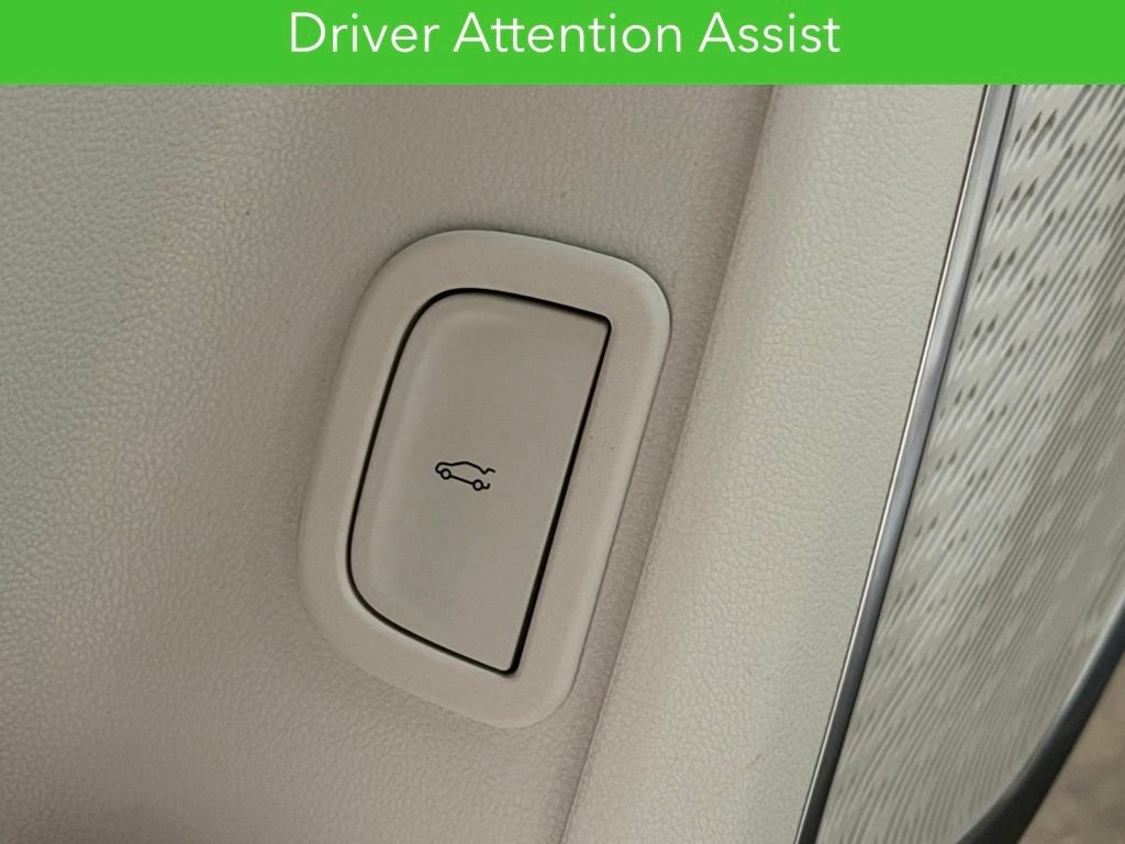 Certified 2025 Buick Enclave Avenir w/ Super Cruise Package FWD image 28