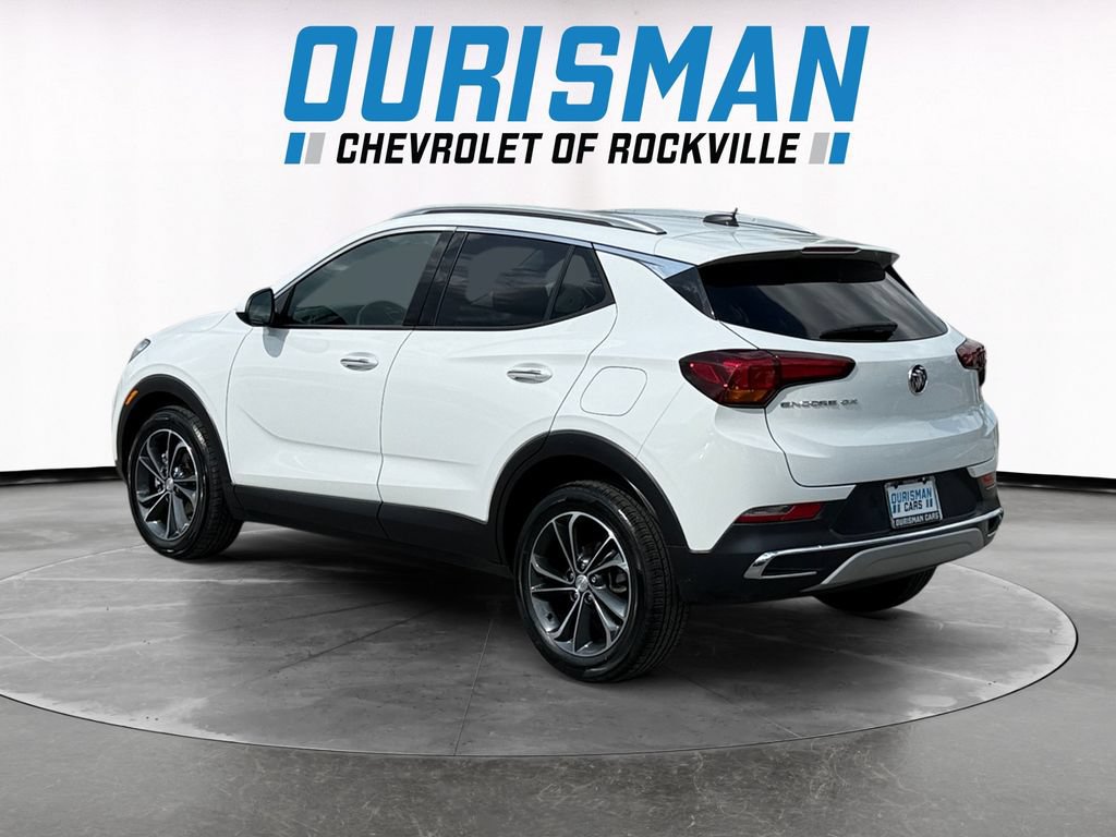 Used 2023 Buick Encore GX Essence FWD image 4