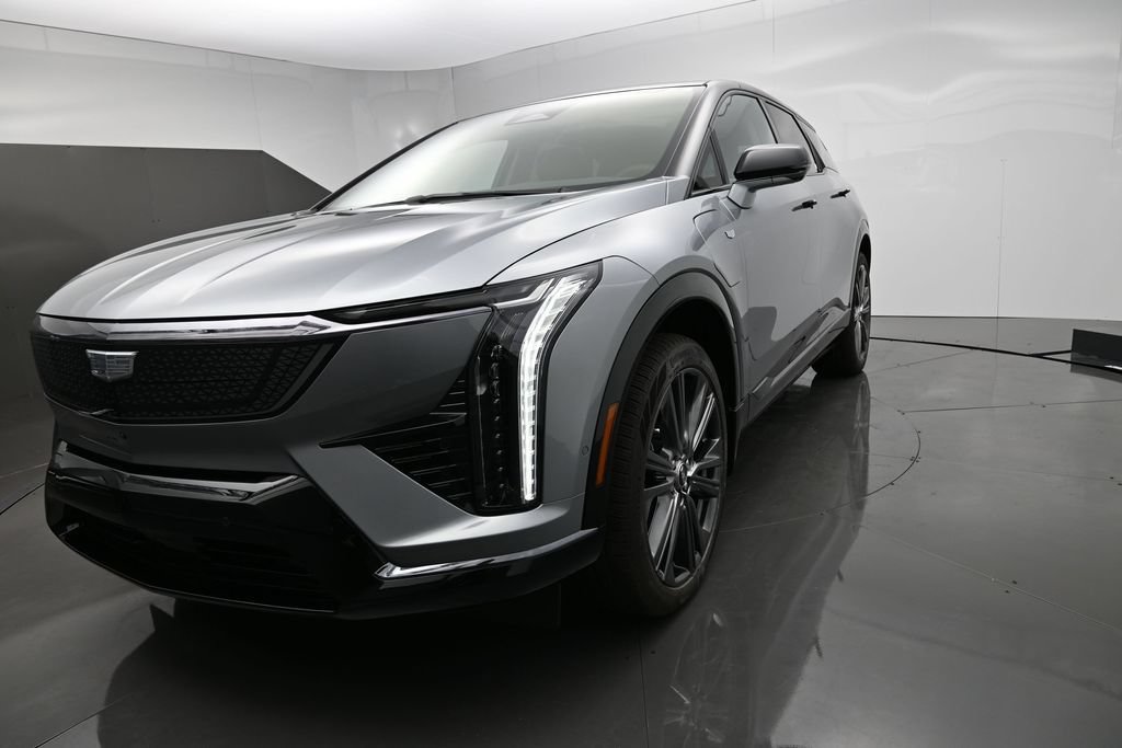 New 2027 Cadillac Optiq Premium Sport w/ LPO, Floor Liner Package AWD/4WD image 42