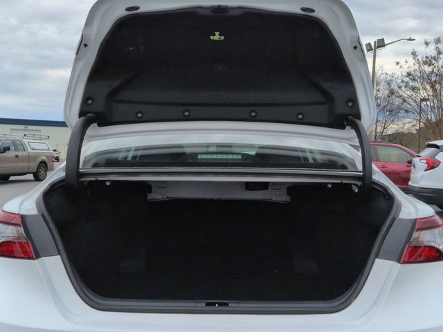 Used 2024 Toyota Camry SE w/ Convenience Package image 33
