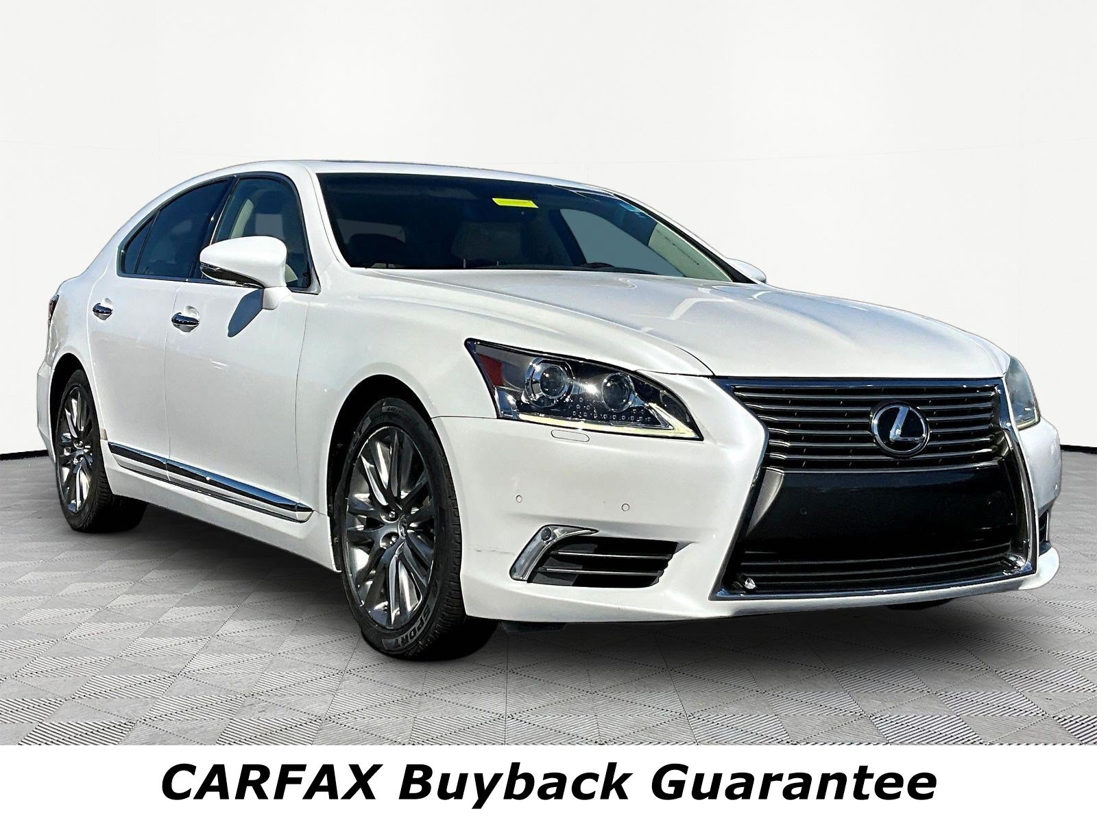 Used 2013 Lexus LS 460 AWD w/ Comfort Pkg image 3