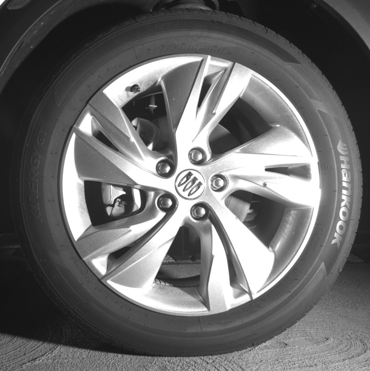 Used 2025 Buick Encore GX Preferred AWD/4WD image 12
