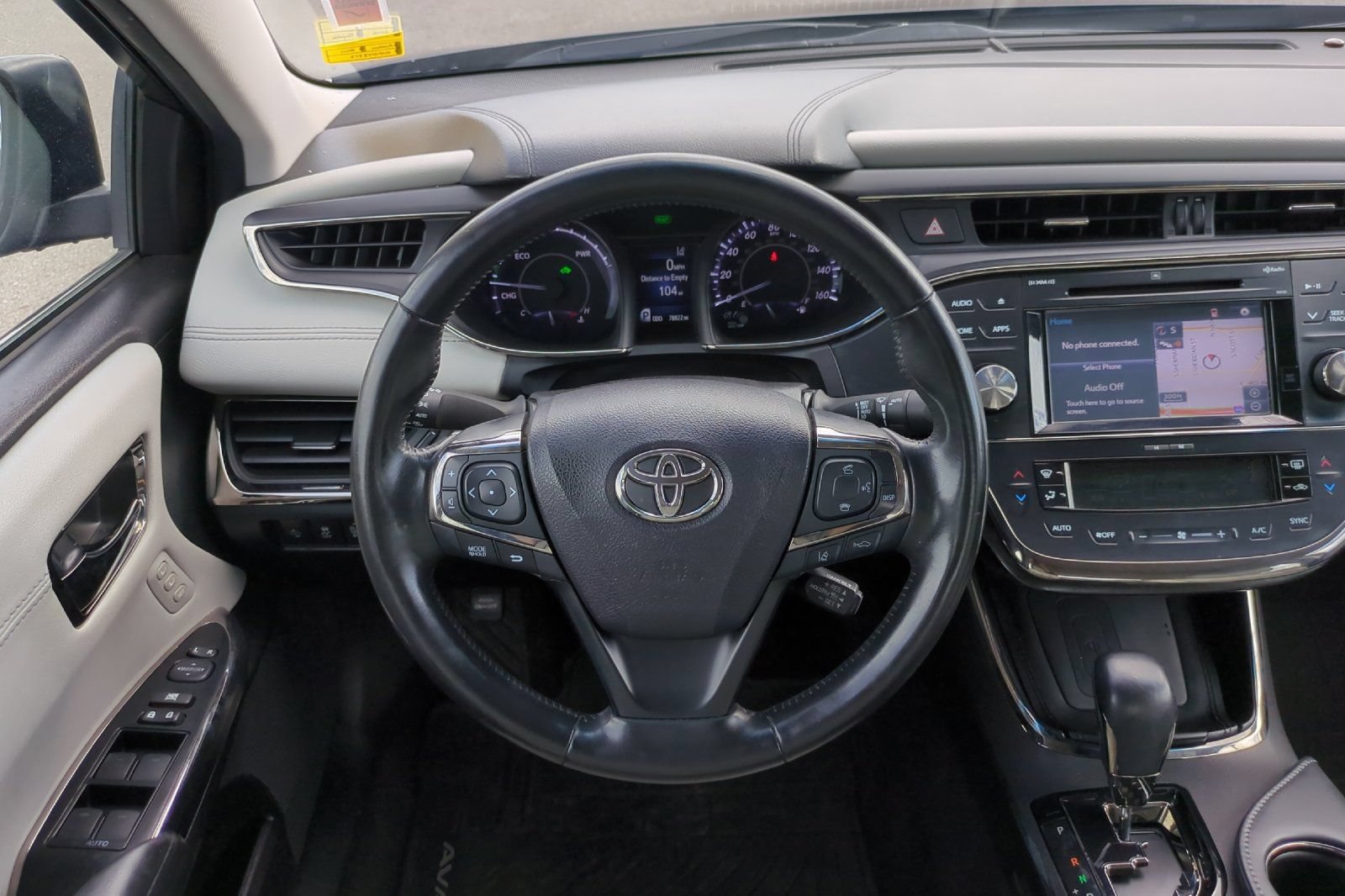 Used 2016 Toyota Avalon XLE Plus FWD image 16