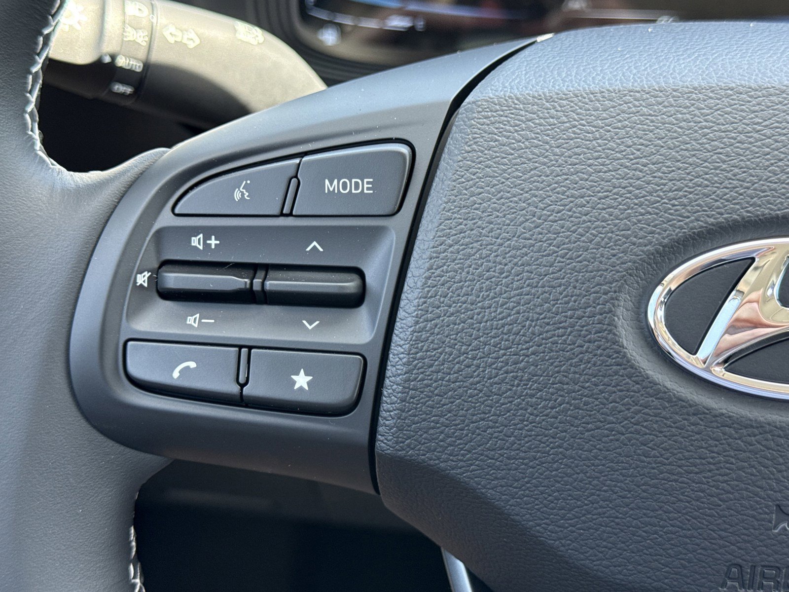 New 2026 Hyundai Venue SEL image 19