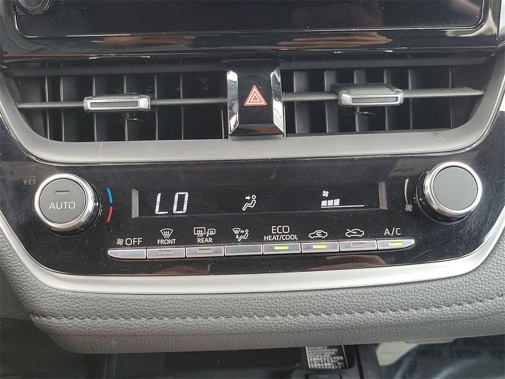 Used 2024 Toyota Corolla XSE image 14