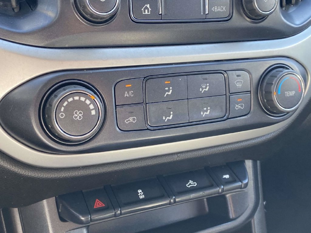Used 2019 Chevrolet Colorado LT AWD/4WD image 23