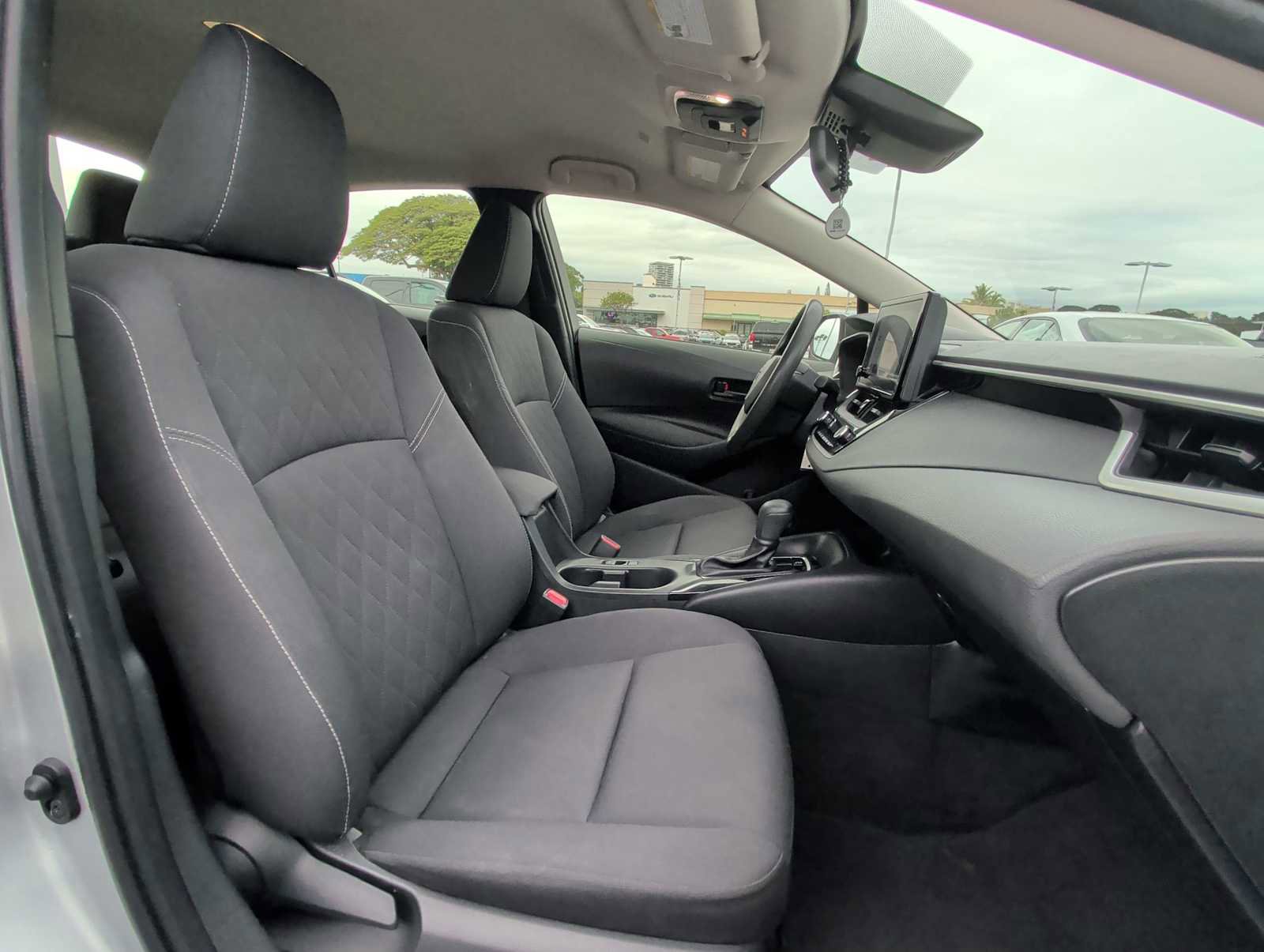 Used 2023 Toyota Corolla LE image 23