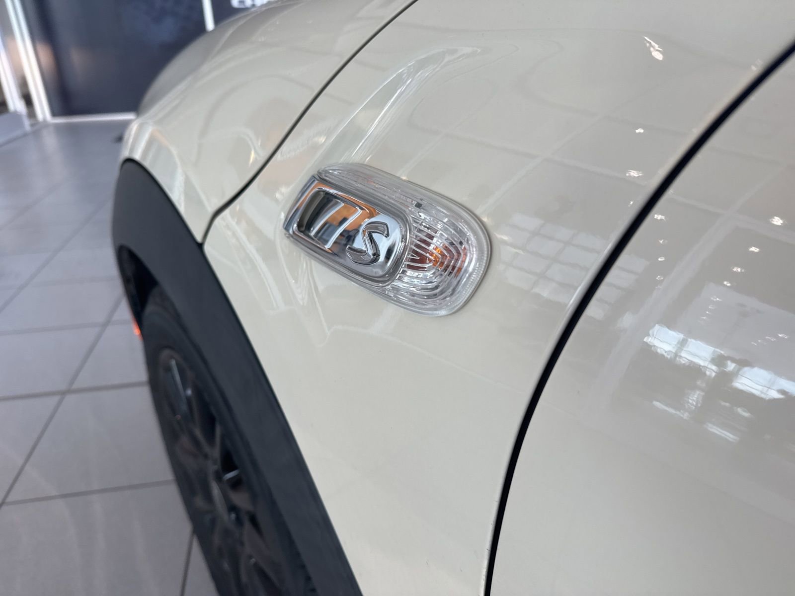 Used 2019 MINI Cooper S w/ Signature Upholstery Package image 13