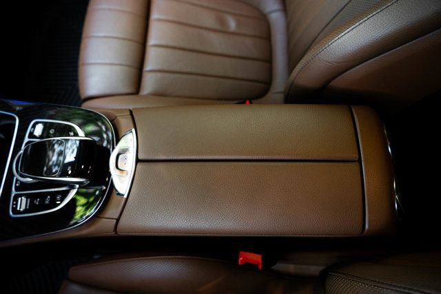Used 2020 Mercedes-Benz E 450 4MATIC Cabriolet image 41