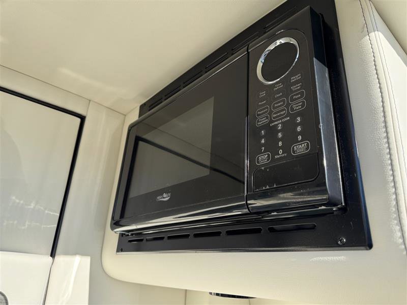 Used 2019 Mercedes-Benz Sprinter 170 image 39