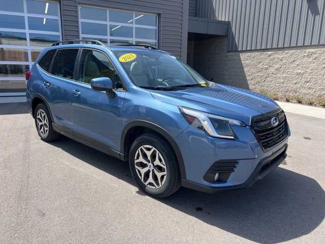 Used 2023 Subaru Forester Premium AWD/4WD image 3