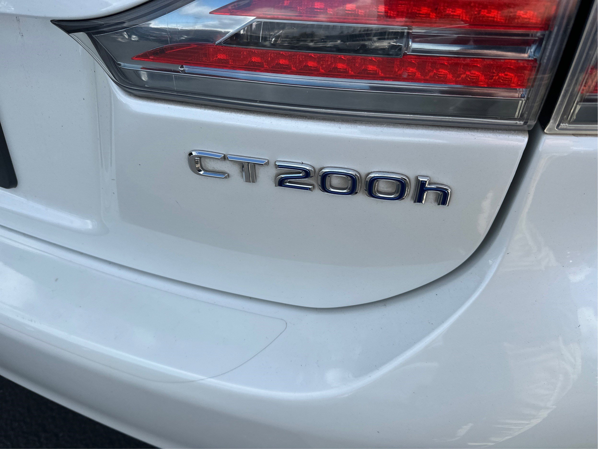 Used 2013 Lexus CT 200h FWD image 27