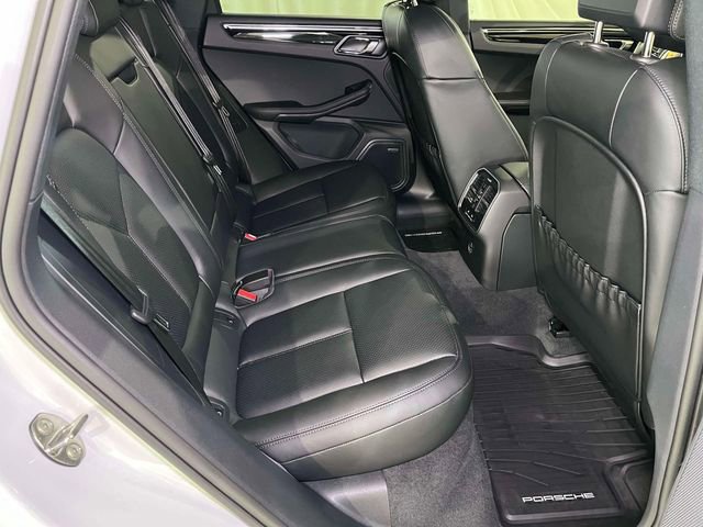 New 2026 Porsche Macan image 23