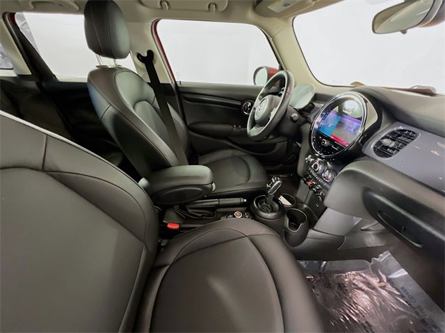 Used 2022 MINI Cooper 4-Door Hardtop image 26