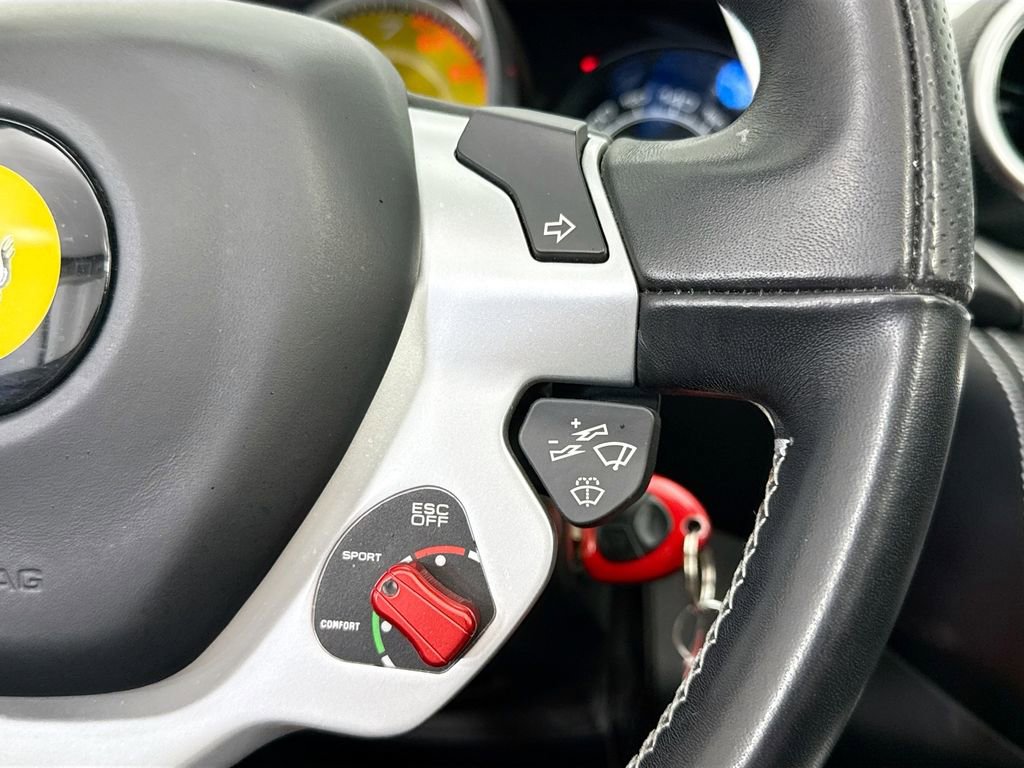 Used 2015 Ferrari California T RWD image 20