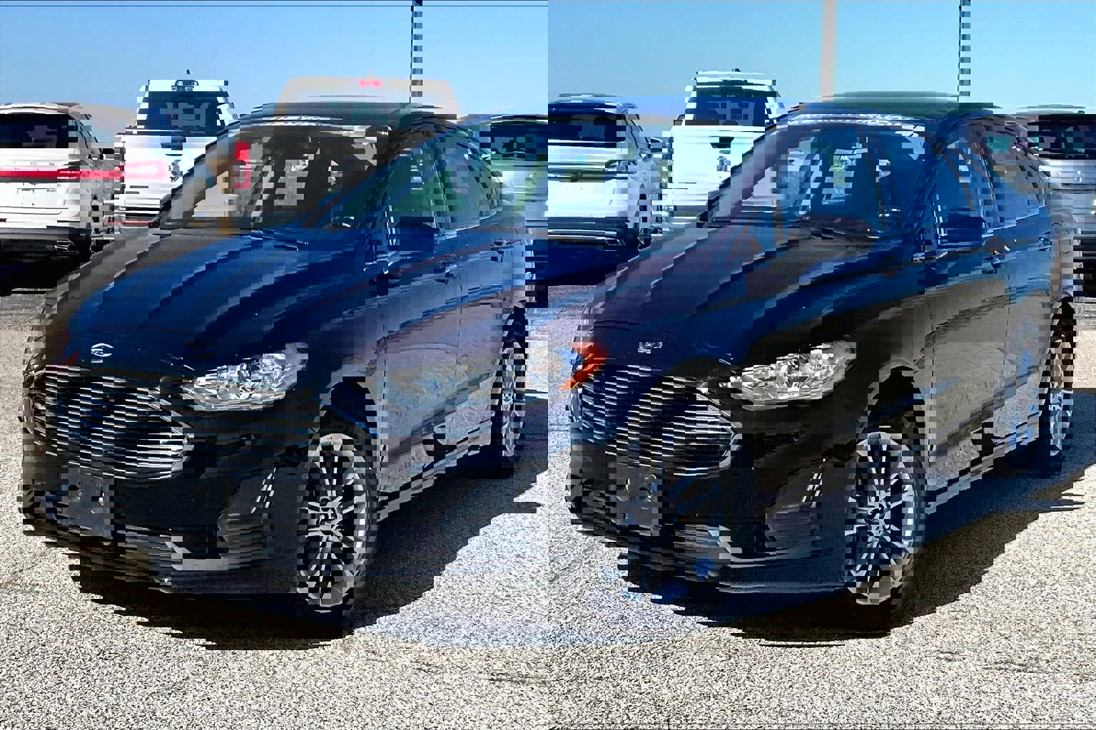 Used 2020 Ford Fusion SE image 7