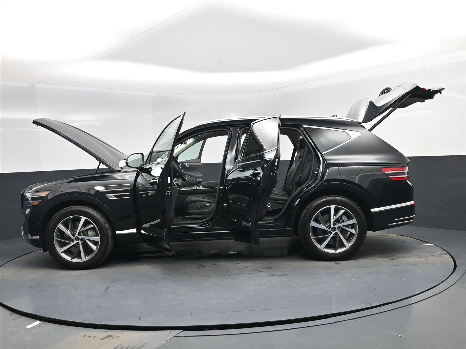Used 2025 Genesis GV80 2.5T Select image 28