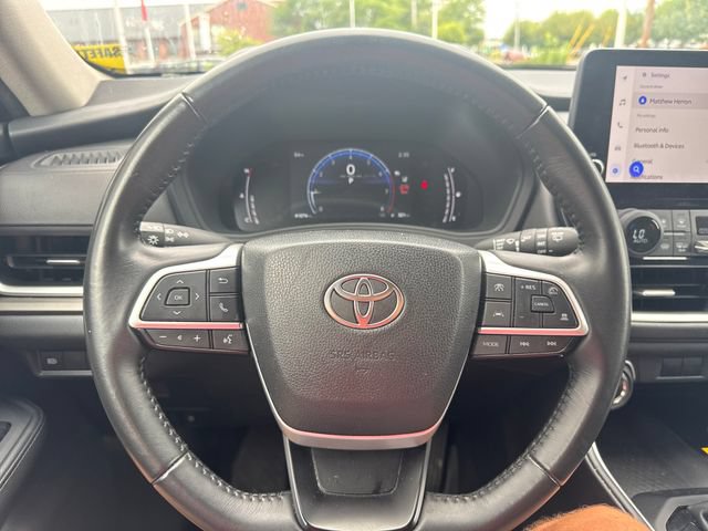 Used 2025 Toyota Grand Highlander AWD image 17