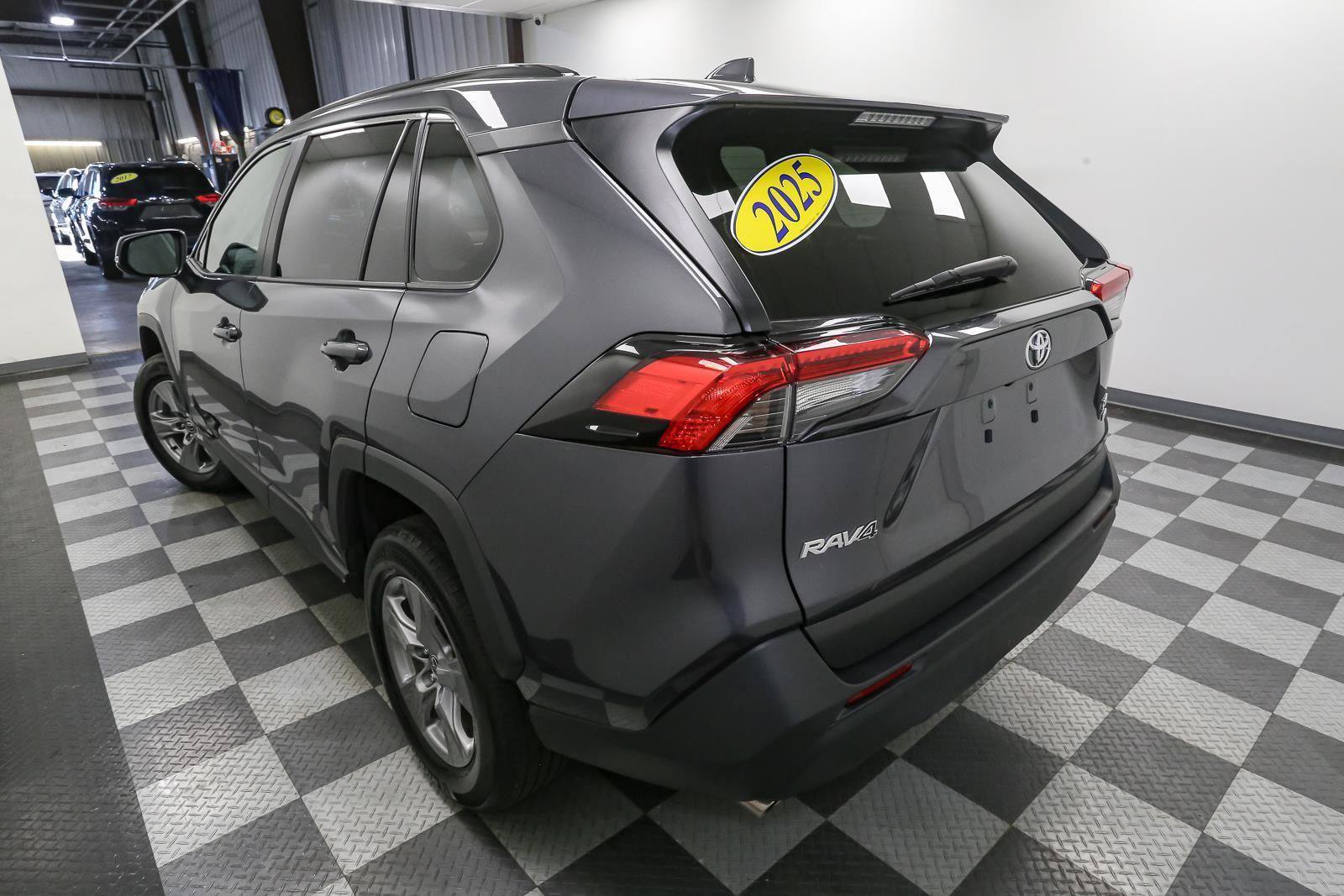 Certified 2025 Toyota RAV4 XLE AWD/4WD image 10