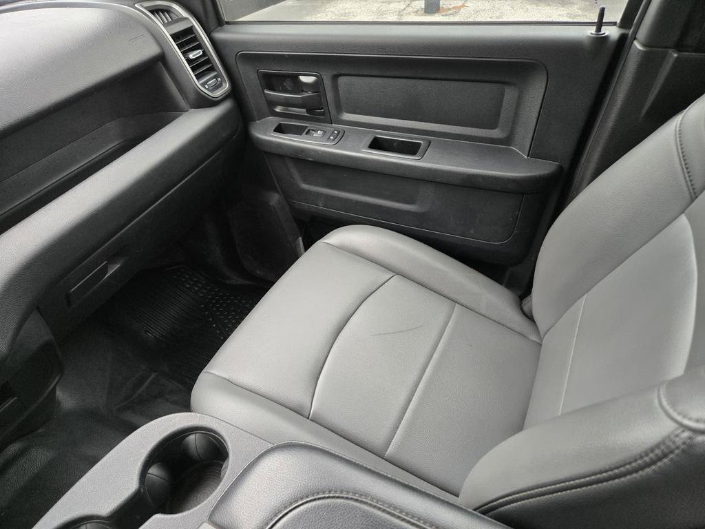Used 2021 RAM 5500 Tradesman w/ Chrome Appearance Group AWD/4WD image 18