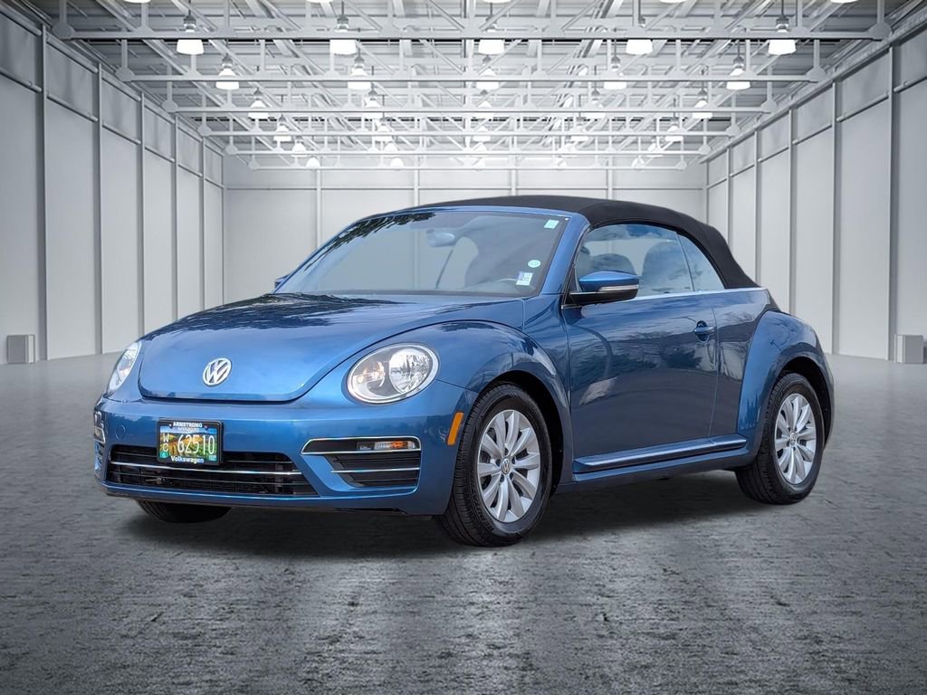 Used 2018 Volkswagen Beetle 2.0T S image 9