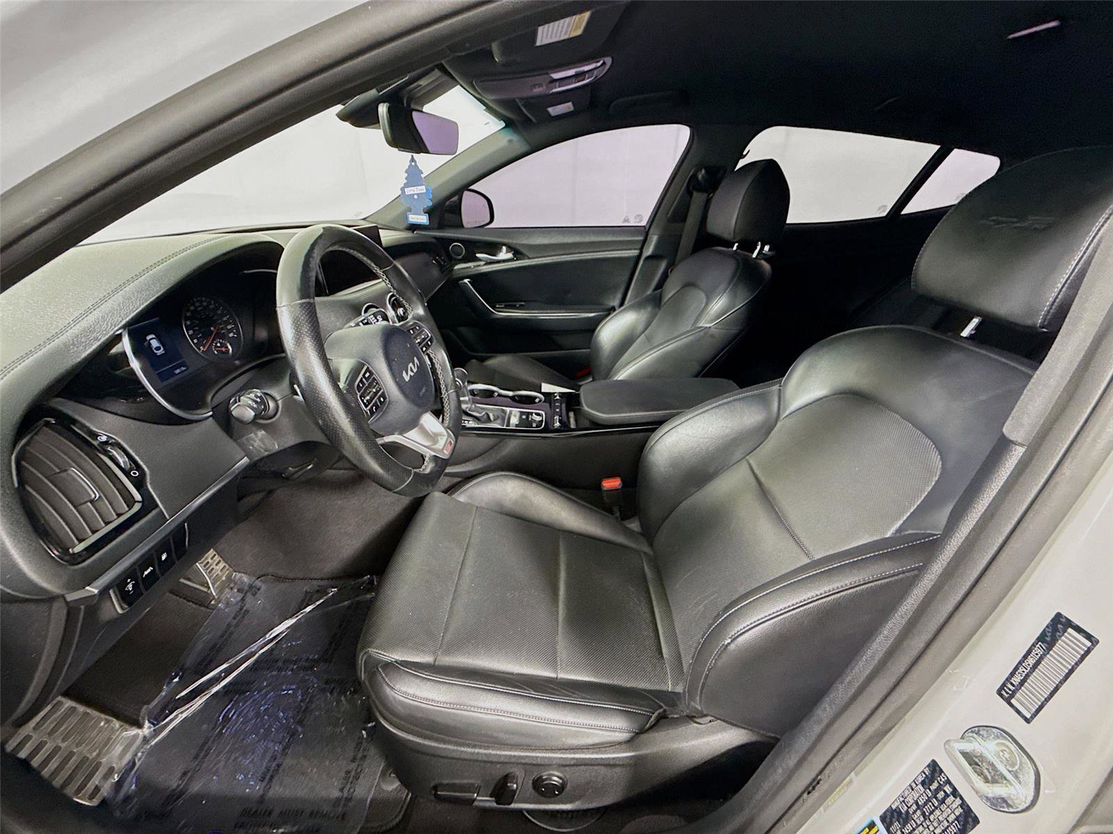 Used 2022 Kia Stinger GT-Line RWD image 2