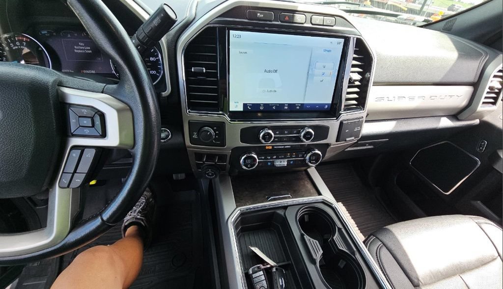 Used 2022 Ford F250 Lariat w/ Tremor Off-Road Package AWD/4WD image 8