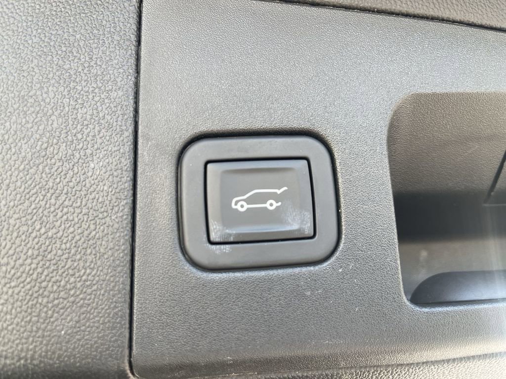 Certified 2025 Cadillac XT5 Premium Luxury image 16