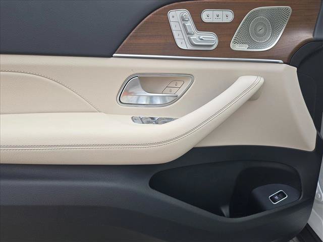 New 2026 Mercedes-Benz GLS 450 4MATIC image 15